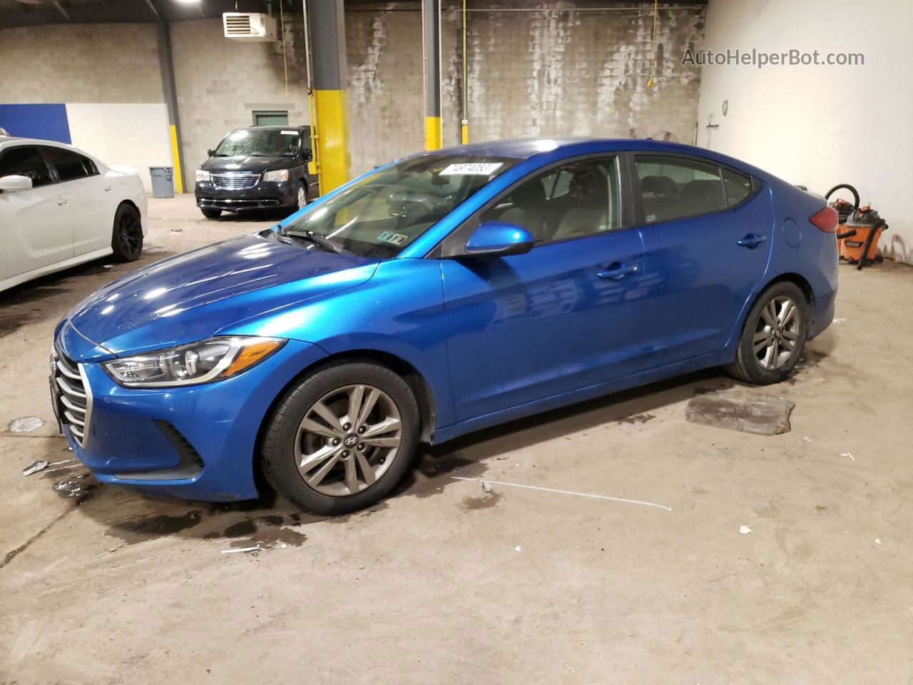 2017 Hyundai Elantra Se Blue vin: 5NPD84LF0HH178376