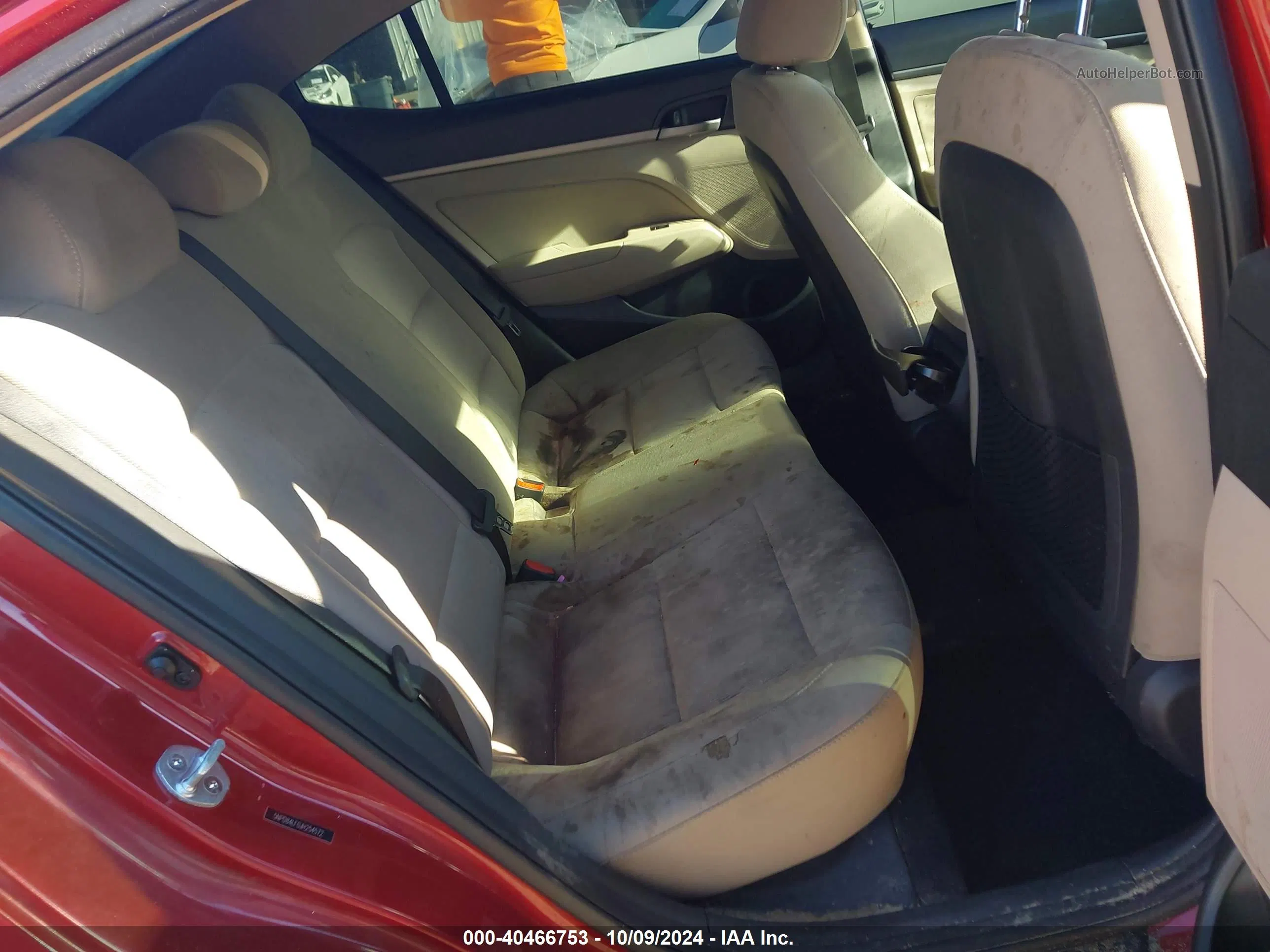 2018 Hyundai Elantra Value Edition Red vin: 5NPD84LF0JH254572