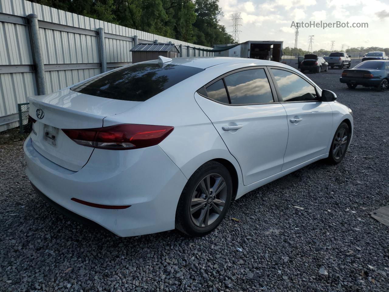 2018 Hyundai Elantra Sel White vin: 5NPD84LF0JH379488