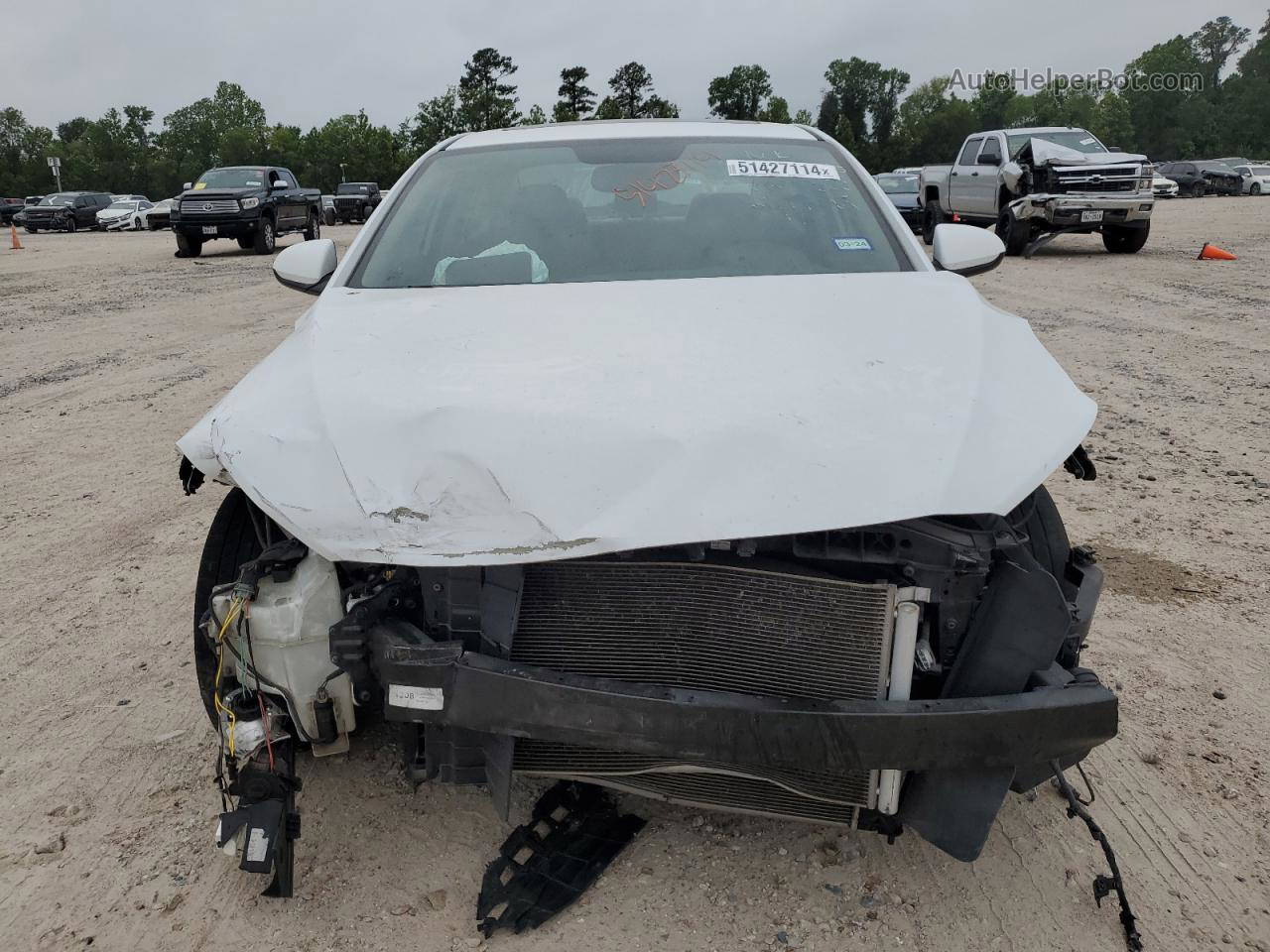 2018 Hyundai Elantra Sel White vin: 5NPD84LF0JH384688