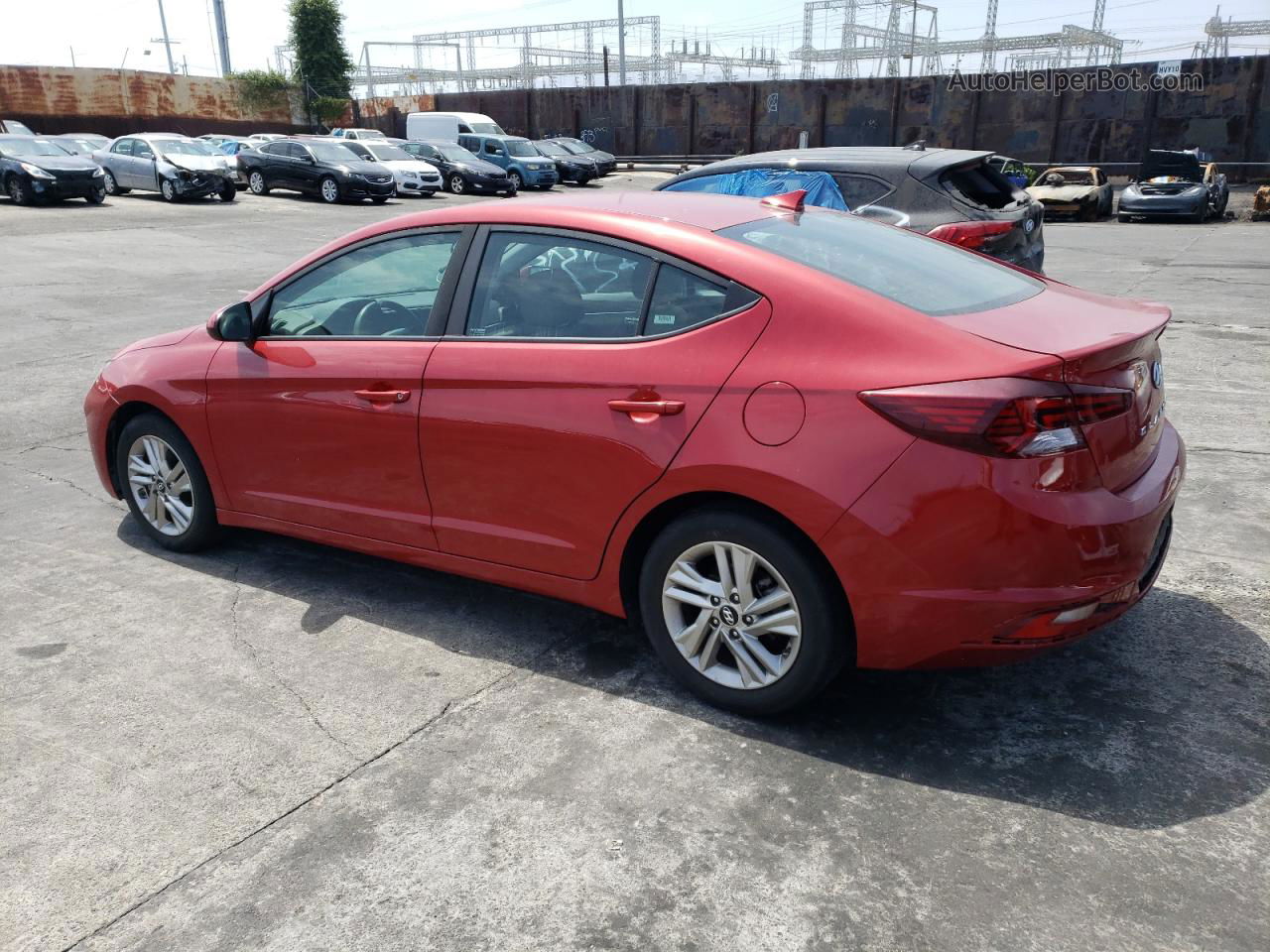 2019 Hyundai Elantra Sel Red vin: 5NPD84LF0KH461397