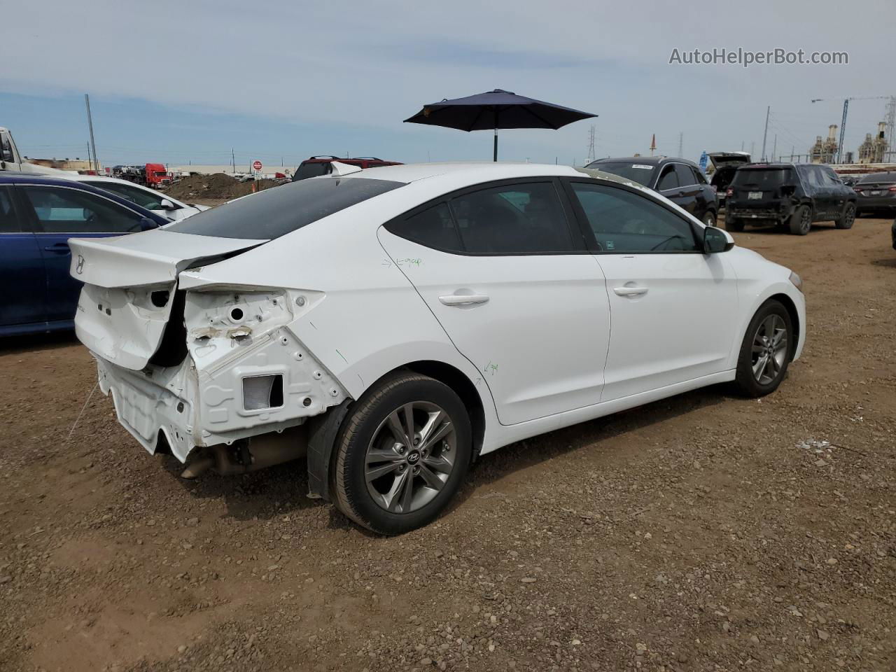 2017 Hyundai Elantra Se White vin: 5NPD84LF1HH044928