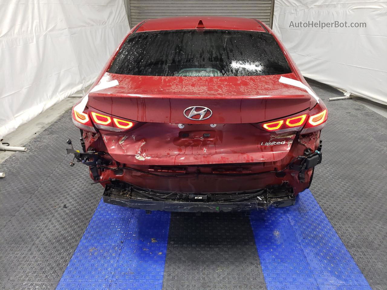 2017 Hyundai Elantra Se Red vin: 5NPD84LF1HH069697