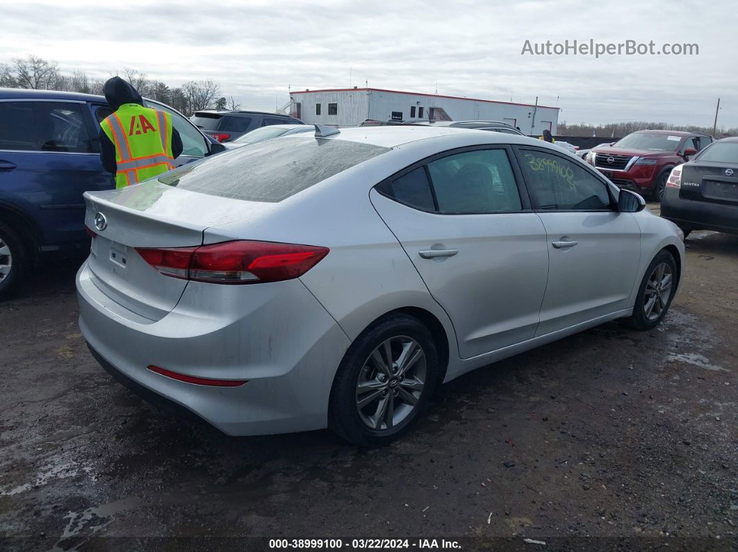 2018 Hyundai Elantra Sel Серебряный vin: 5NPD84LF1JH220317