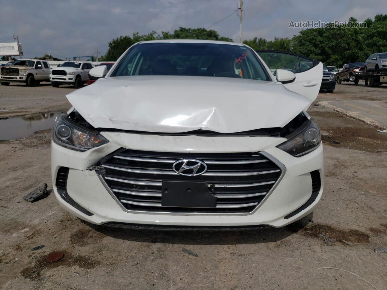 2018 Hyundai Elantra Sel Белый vin: 5NPD84LF1JH356172