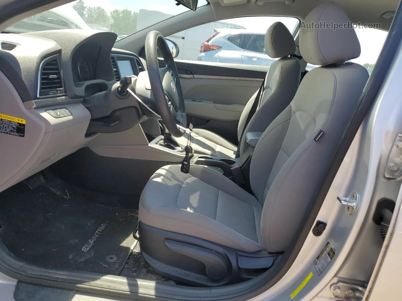 2018 Hyundai Elantra Sel Серебряный vin: 5NPD84LF1JH391911