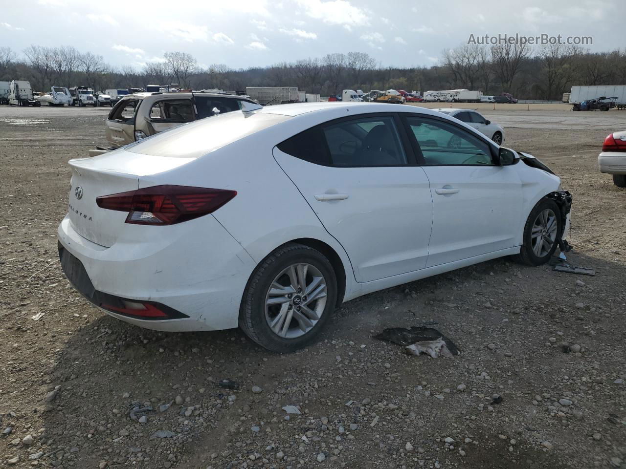 2019 Hyundai Elantra Sel White vin: 5NPD84LF1KH402777