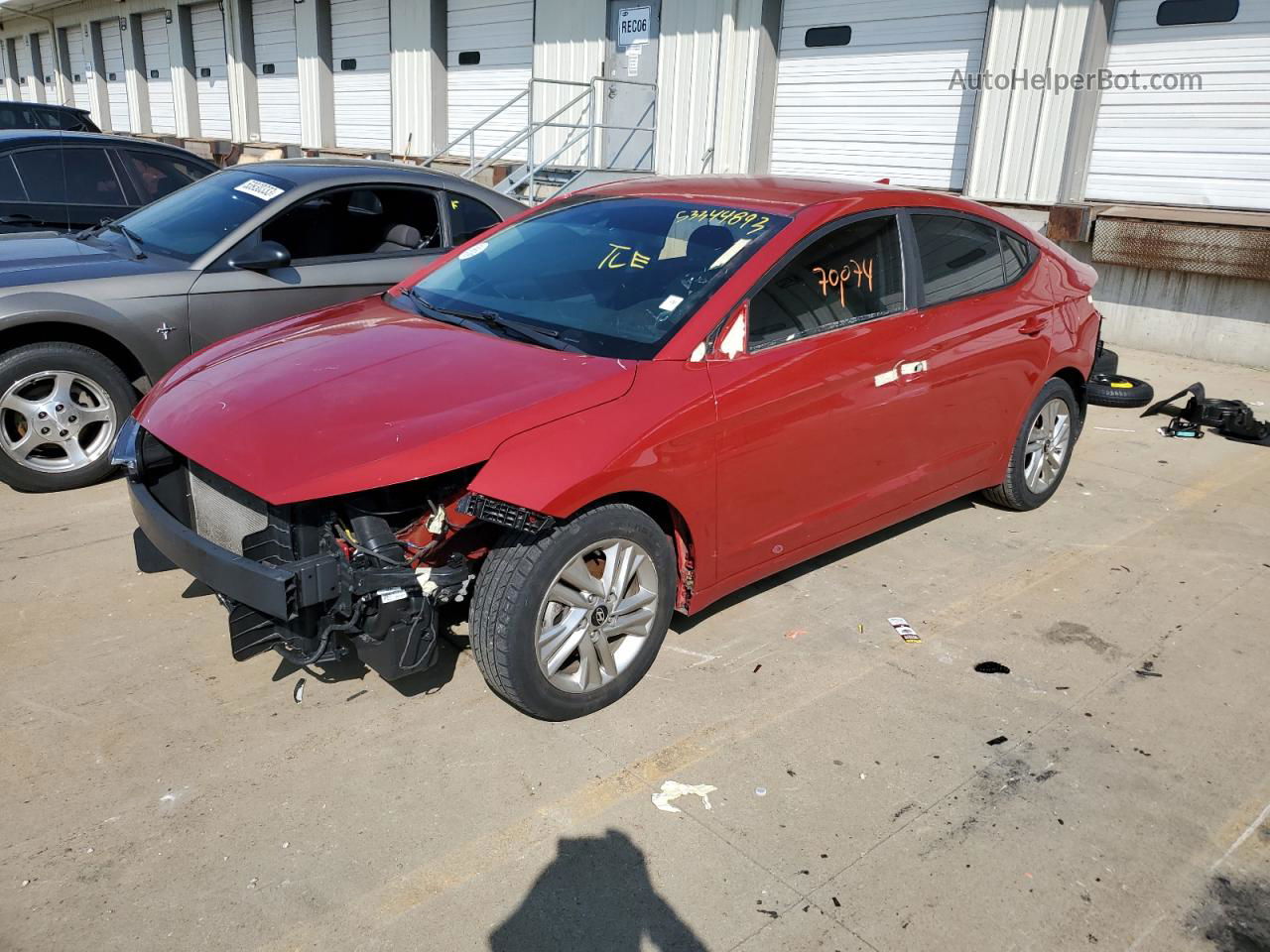 2019 Hyundai Elantra Sel Red vin: 5NPD84LF1KH426254