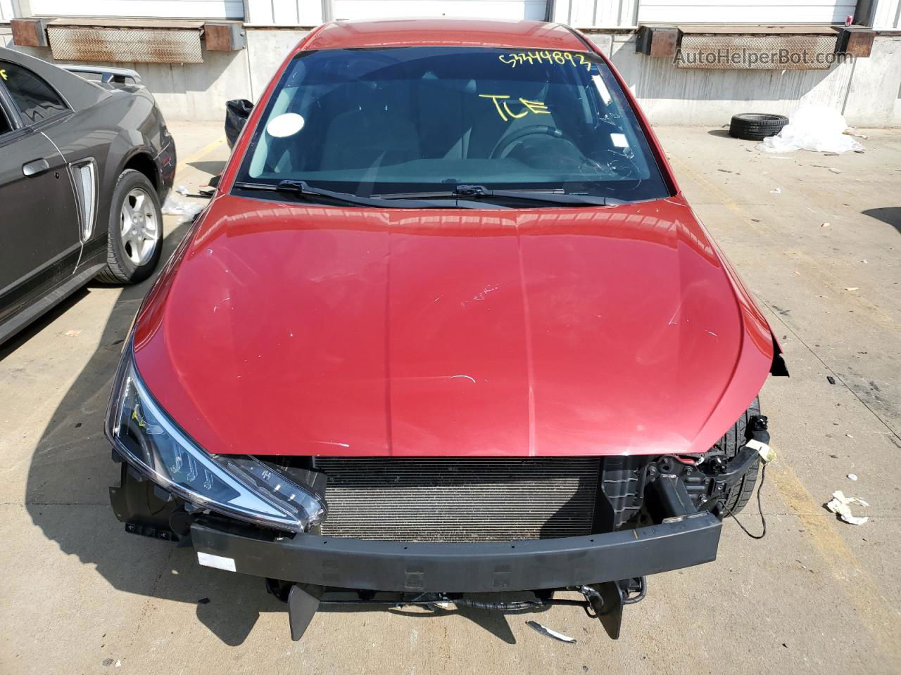 2019 Hyundai Elantra Sel Red vin: 5NPD84LF1KH426254