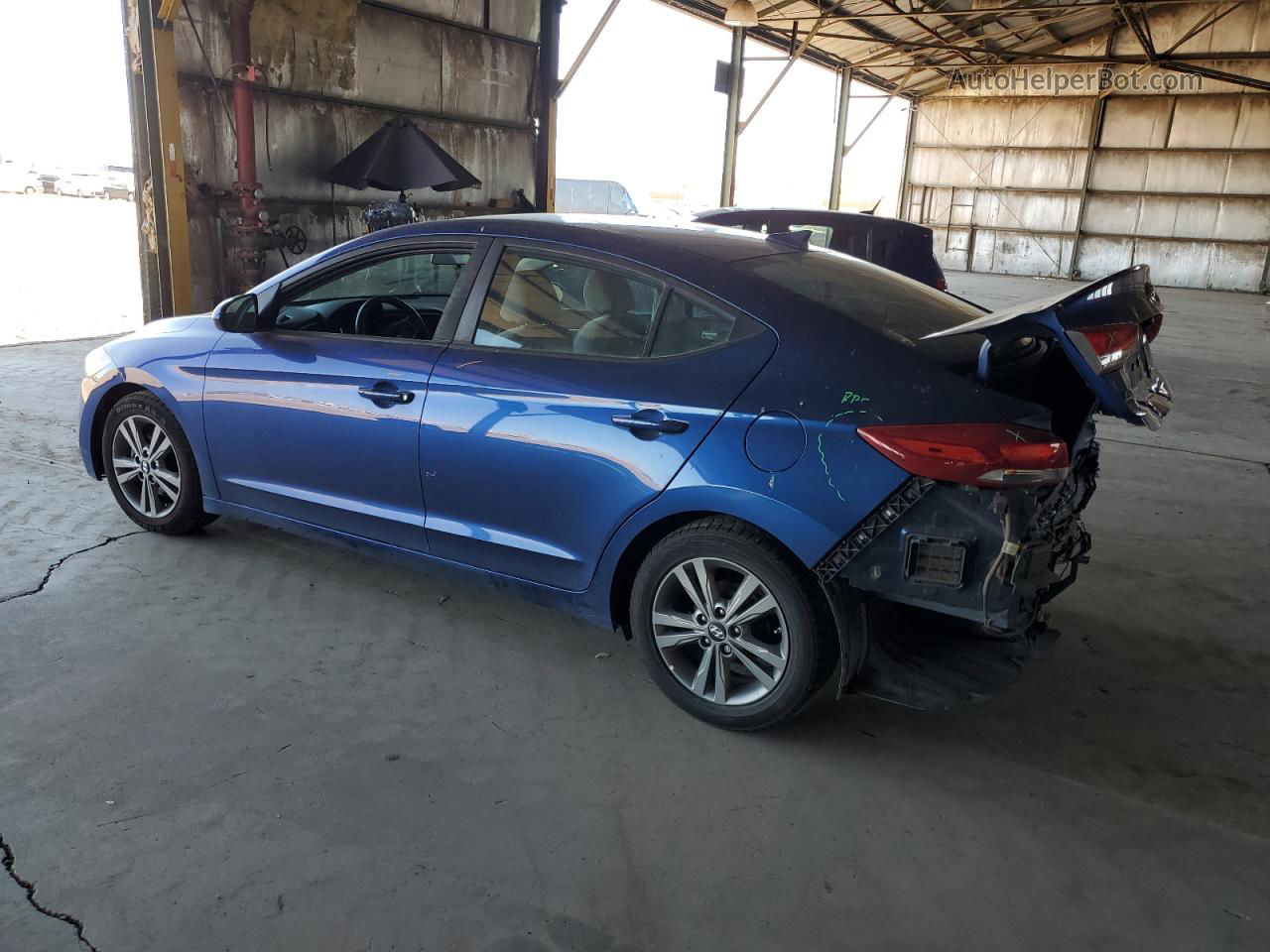 2017 Hyundai Elantra Se Blue vin: 5NPD84LF2HH012778