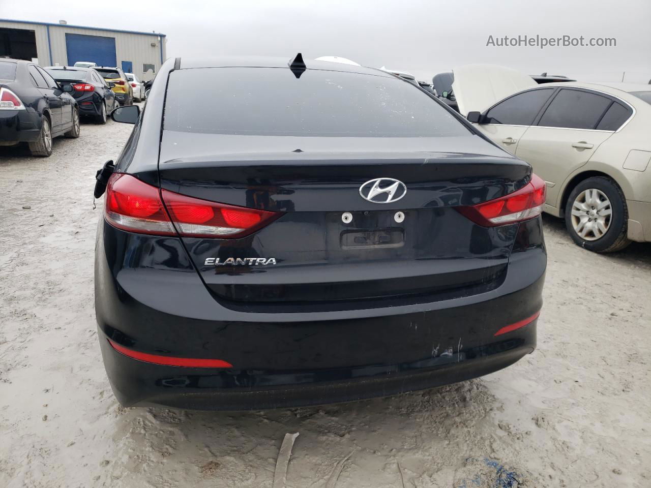 2017 Hyundai Elantra Se Черный vin: 5NPD84LF2HH017866