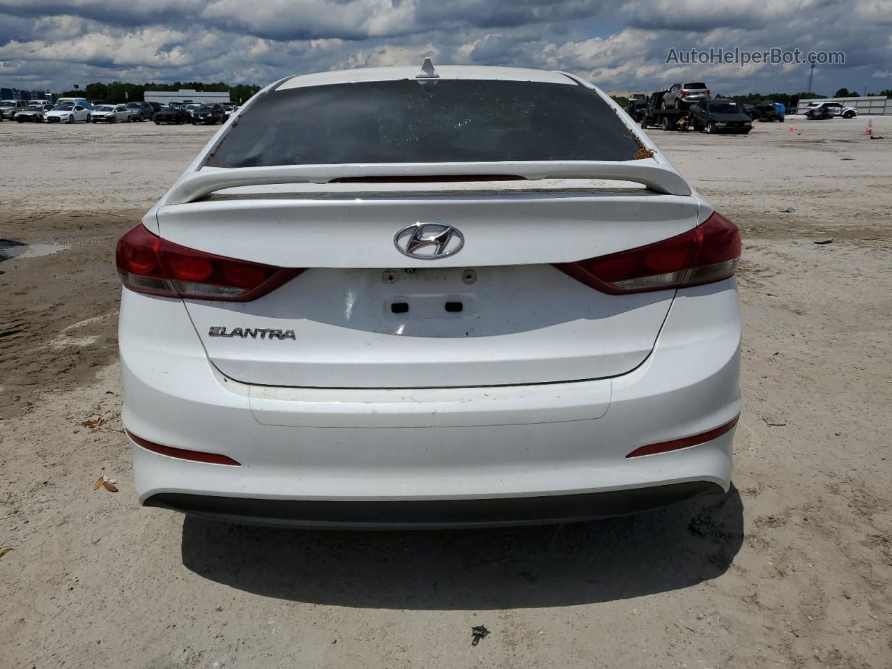 2017 Hyundai Elantra Se Белый vin: 5NPD84LF2HH028799