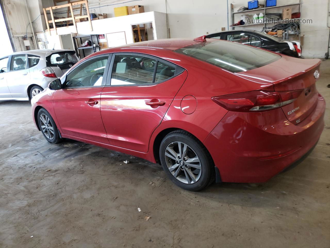 2017 Hyundai Elantra Se Red vin: 5NPD84LF2HH067196