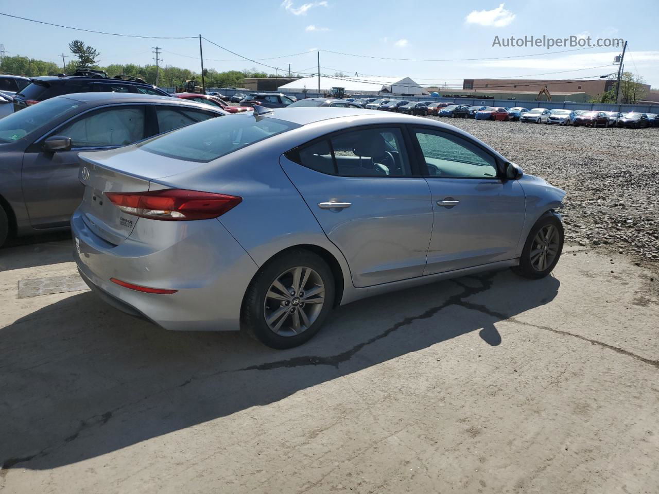 2017 Hyundai Elantra Se Silver vin: 5NPD84LF2HH183742