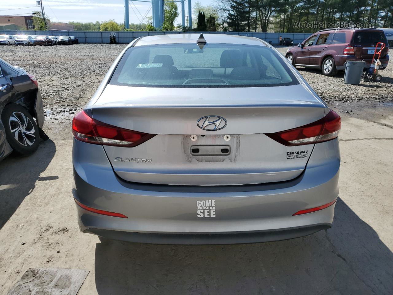 2017 Hyundai Elantra Se Silver vin: 5NPD84LF2HH183742