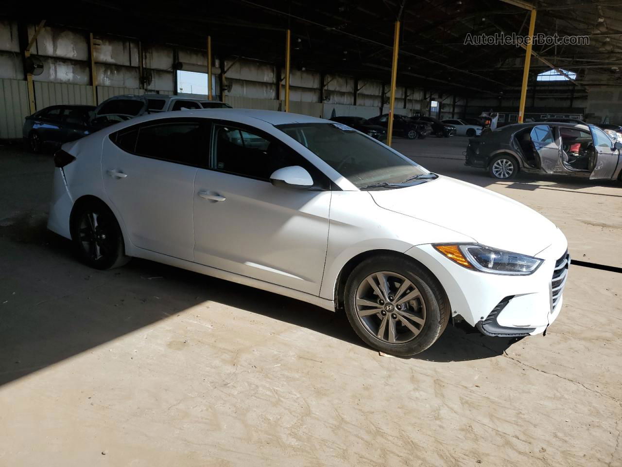 2018 Hyundai Elantra Sel White vin: 5NPD84LF2JH288867