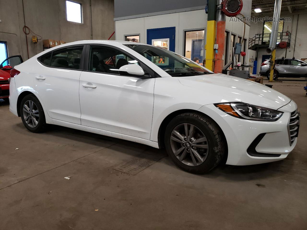 2017 Hyundai Elantra Se White vin: 5NPD84LF3HH005077