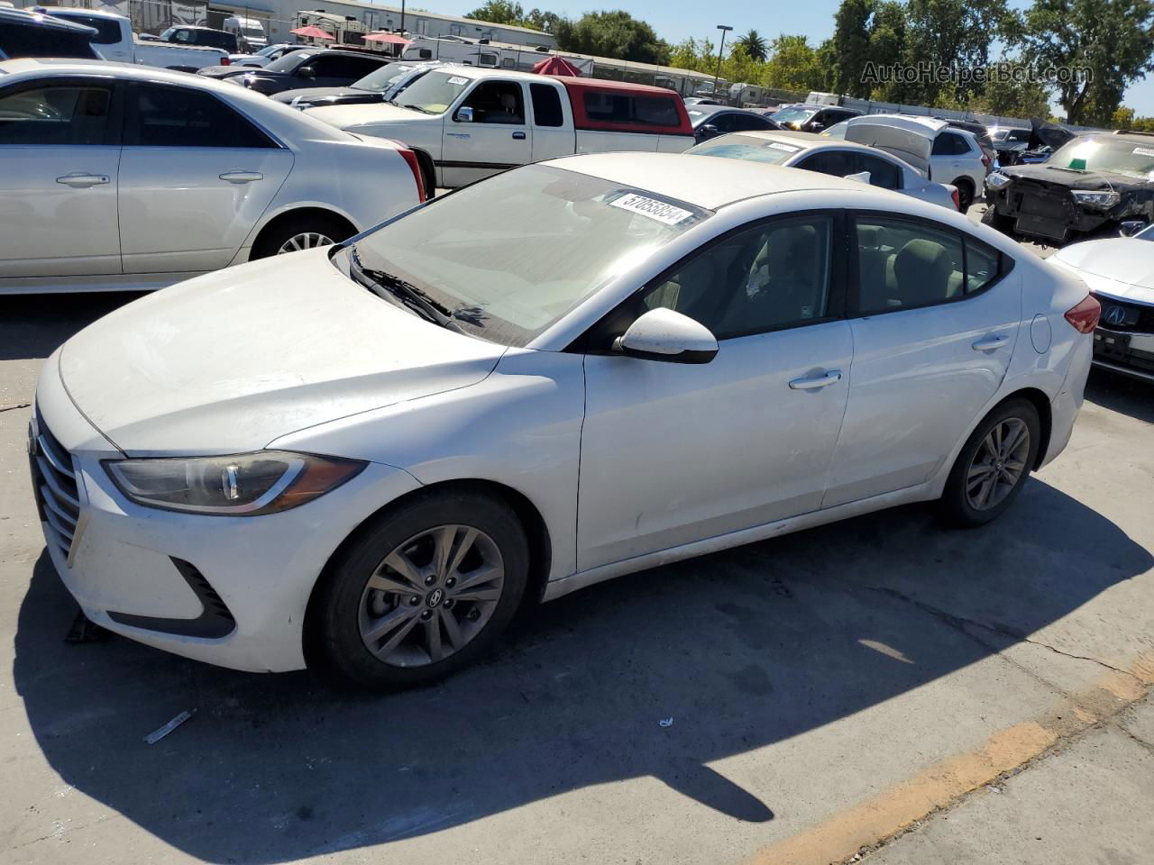 2017 Hyundai Elantra Se White vin: 5NPD84LF3HH061326