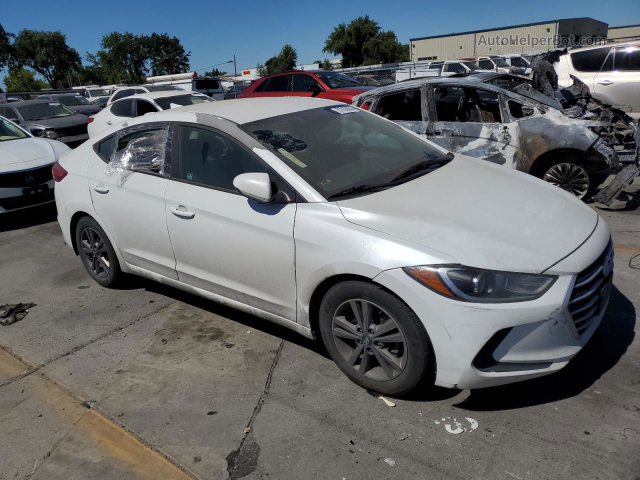 2017 Hyundai Elantra Se White vin: 5NPD84LF3HH061326