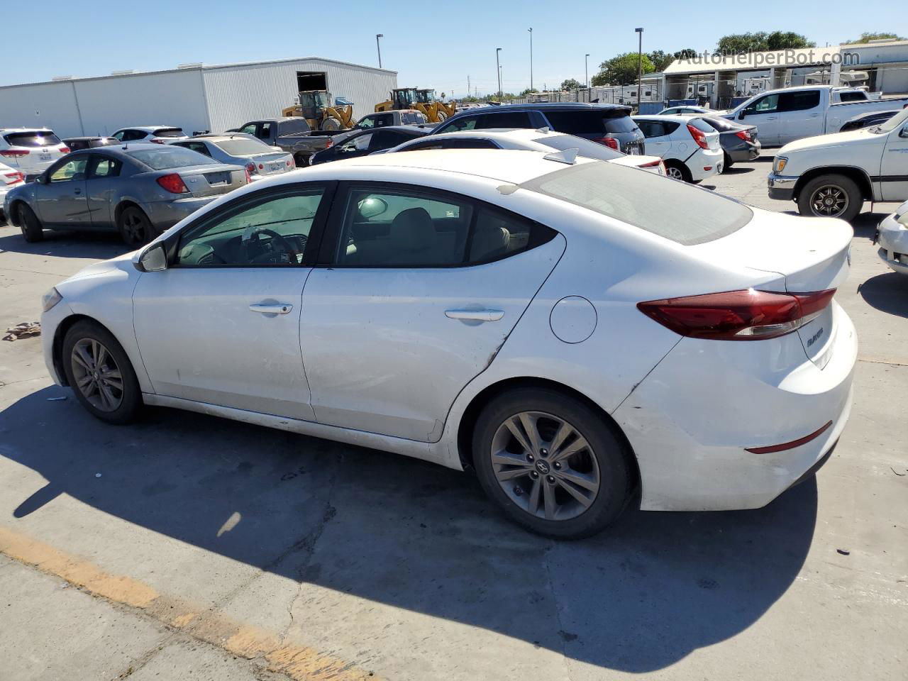 2017 Hyundai Elantra Se White vin: 5NPD84LF3HH061326