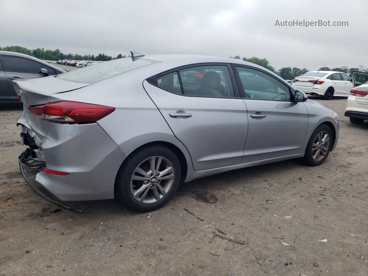 2017 Hyundai Elantra Se Silver vin: 5NPD84LF3HH106183