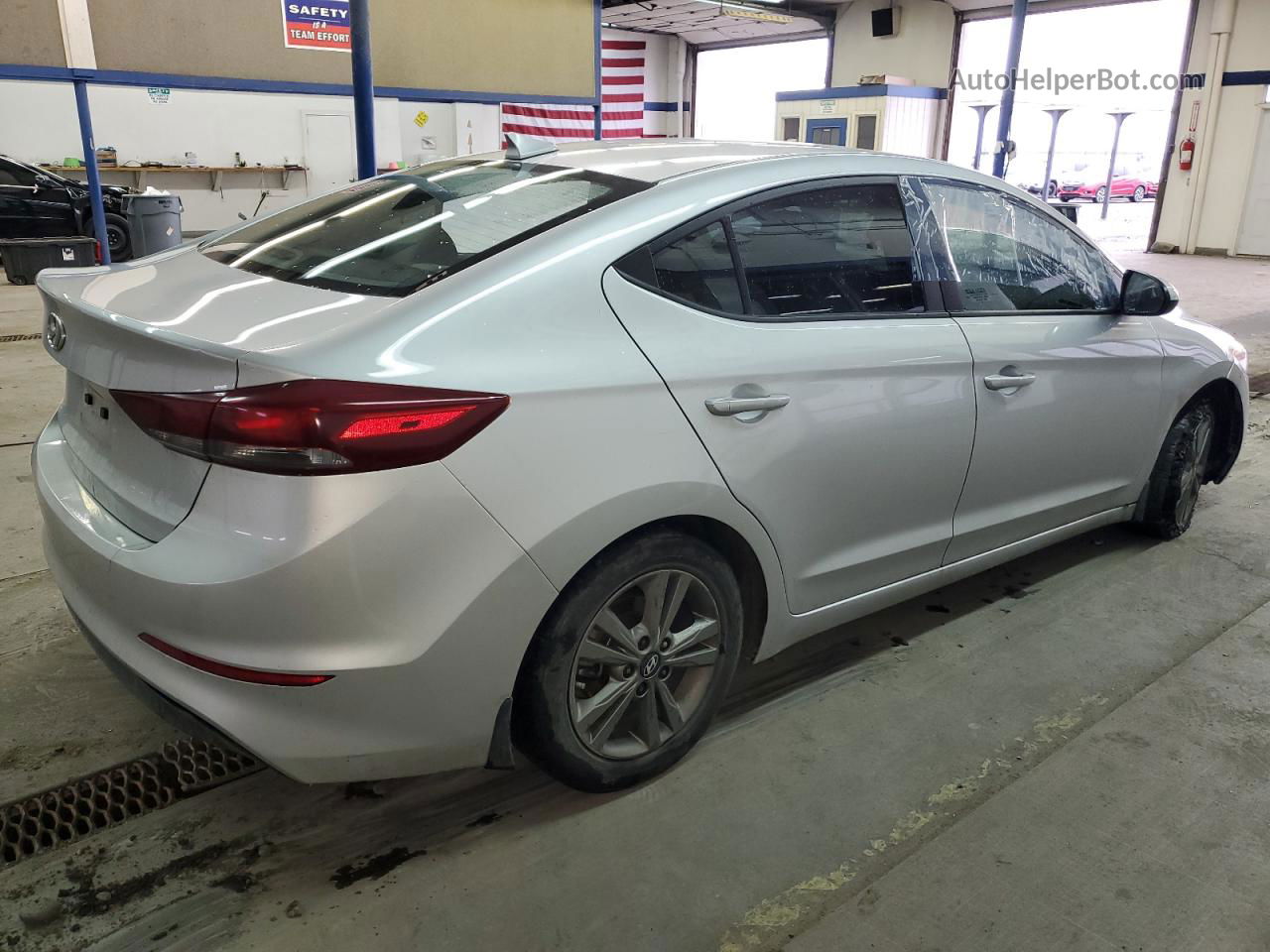 2018 Hyundai Elantra Sel Silver vin: 5NPD84LF3JH250290