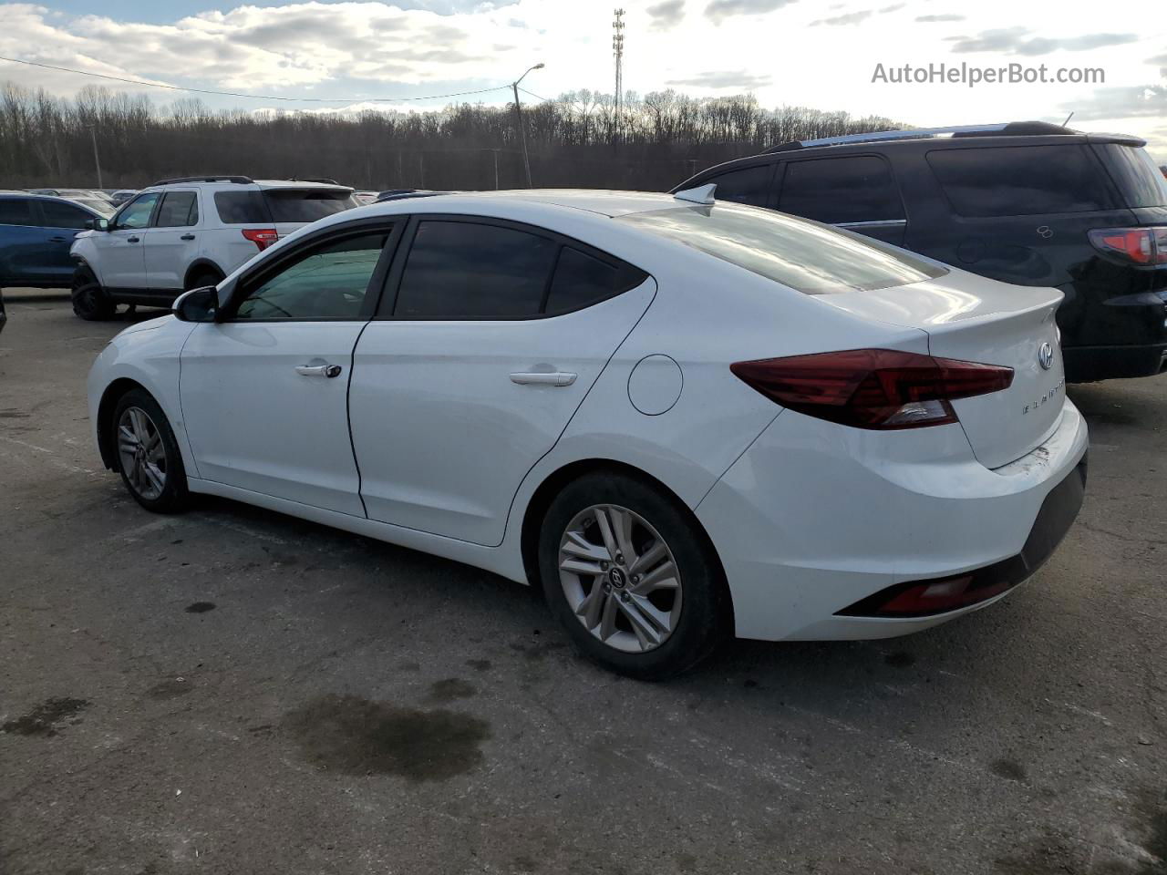 2019 Hyundai Elantra Sel White vin: 5NPD84LF3KH460972