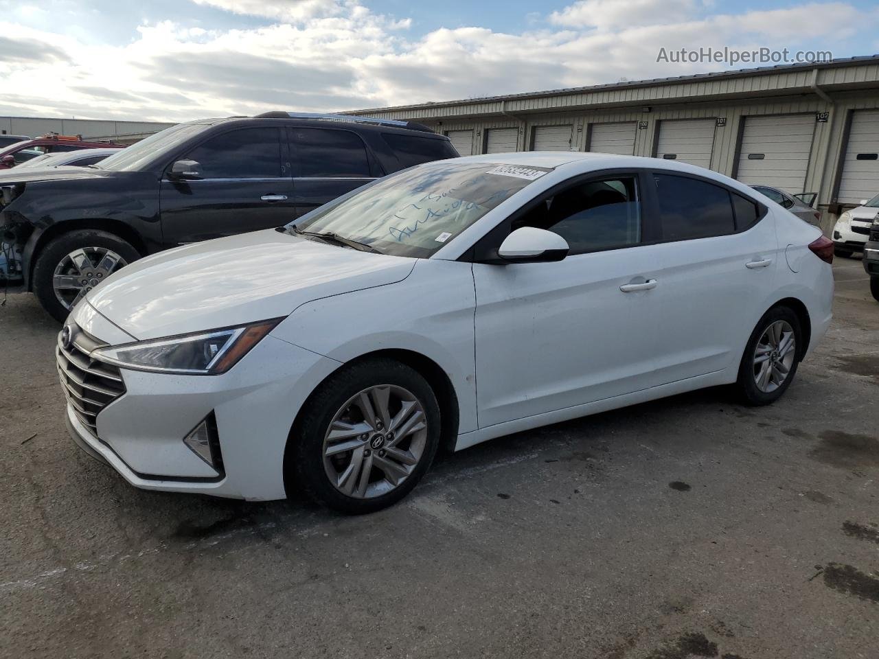 2019 Hyundai Elantra Sel White vin: 5NPD84LF3KH460972