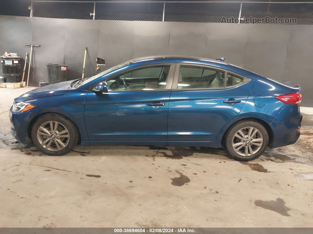 2017 Hyundai Elantra Se Blue vin: 5NPD84LF4HH017447