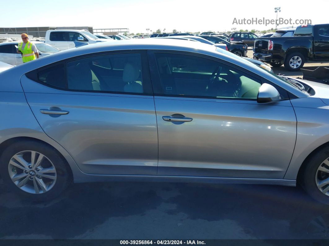 2017 Hyundai Elantra Se Silver vin: 5NPD84LF4HH020669