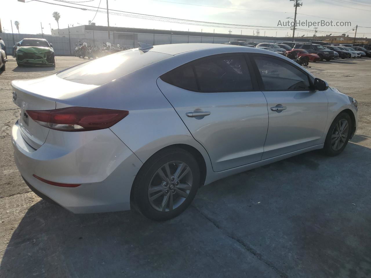 2017 Hyundai Elantra Se Silver vin: 5NPD84LF4HH032370