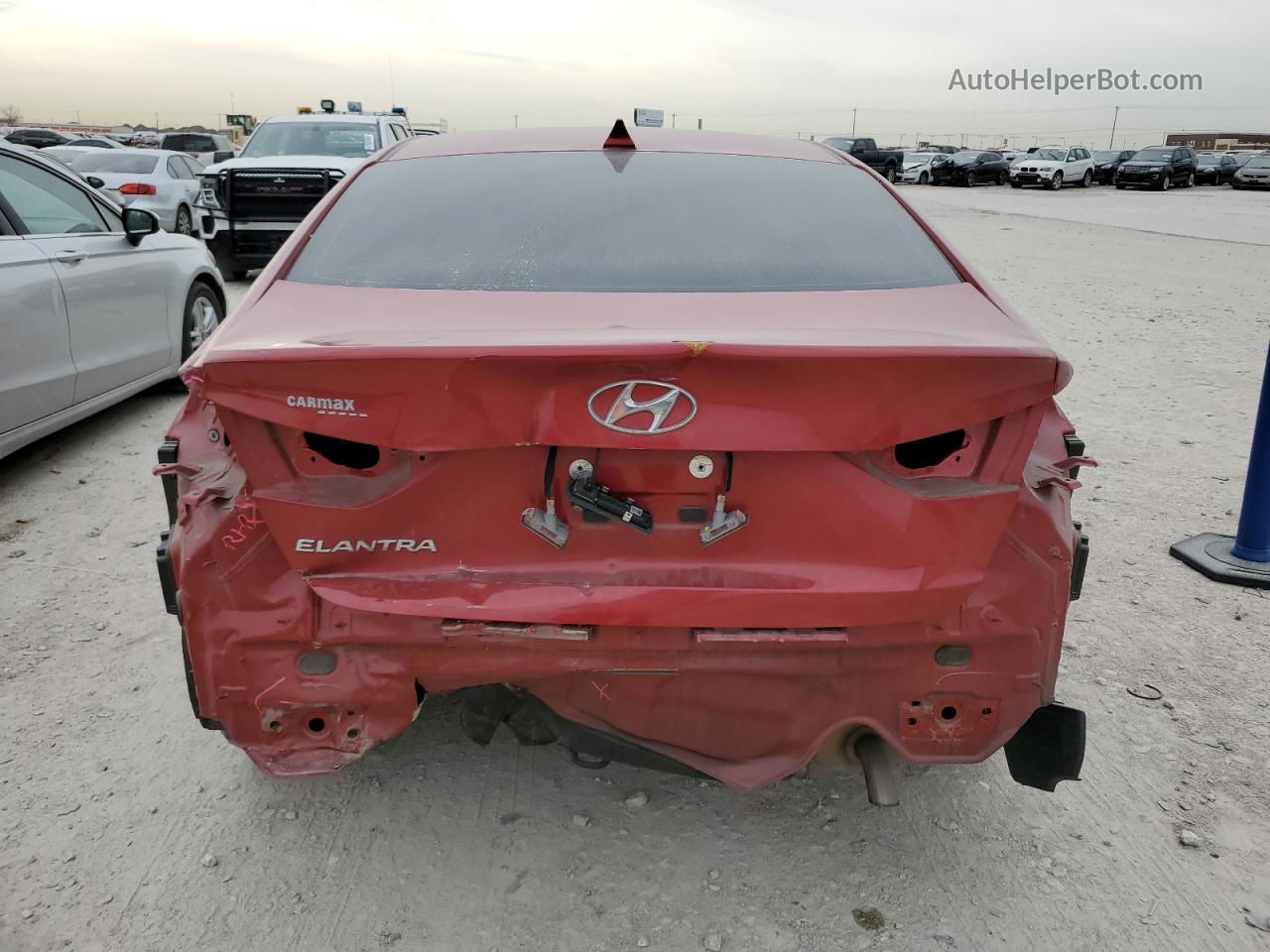 2017 Hyundai Elantra Se Red vin: 5NPD84LF4HH040470