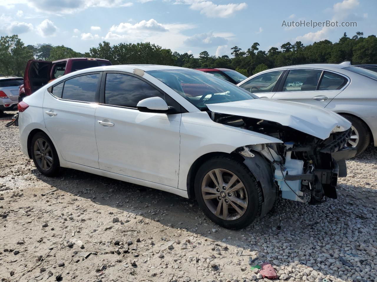 2017 Hyundai Elantra Se White vin: 5NPD84LF4HH170880