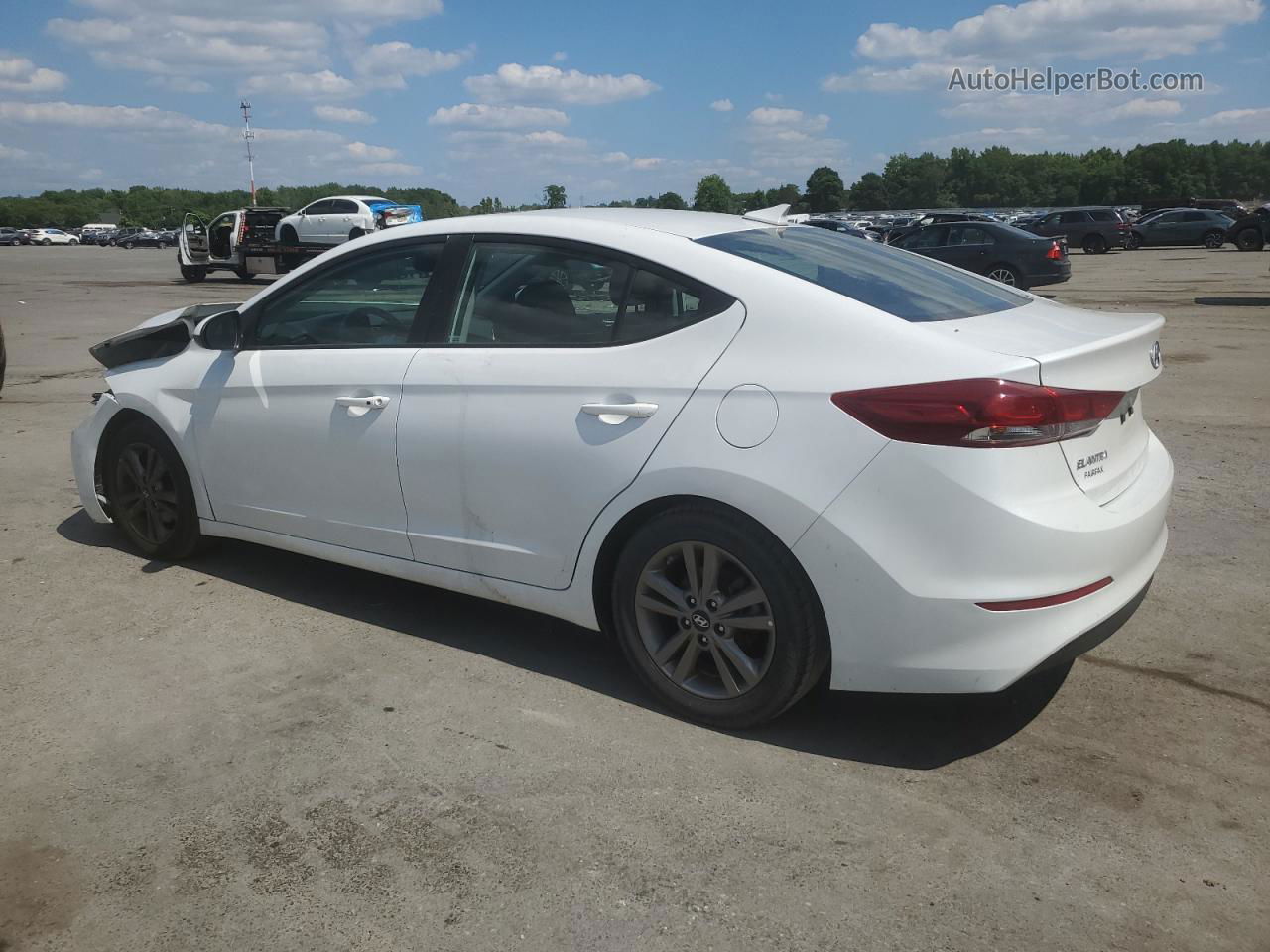 2018 Hyundai Elantra Sel White vin: 5NPD84LF4JH341228