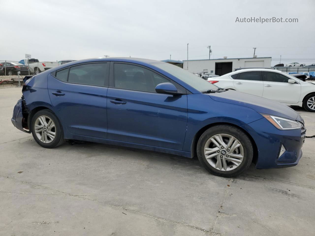 2019 Hyundai Elantra Sel Blue vin: 5NPD84LF4KH453884