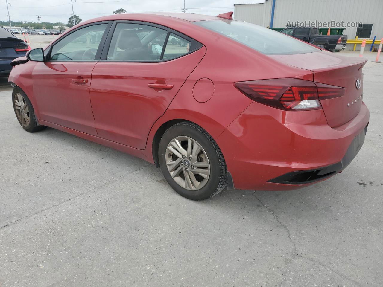 2019 Hyundai Elantra Sel Red vin: 5NPD84LF4KH477957