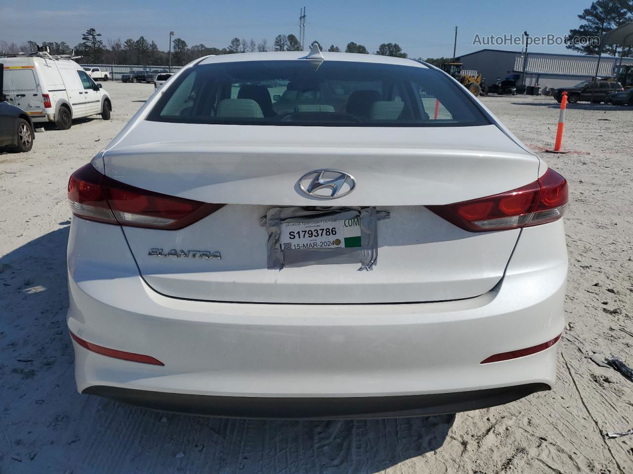 2017 Hyundai Elantra Se Белый vin: 5NPD84LF5HH001919