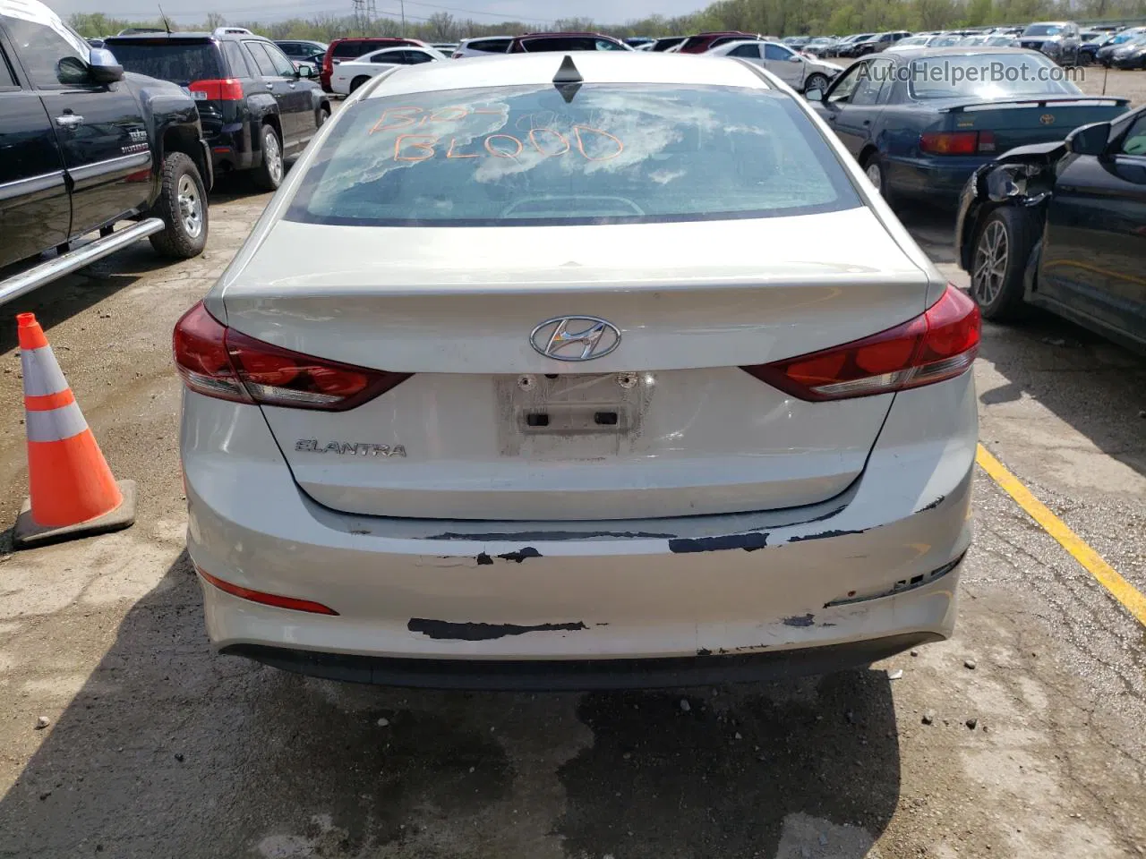 2017 Hyundai Elantra Se Beige vin: 5NPD84LF5HH002911