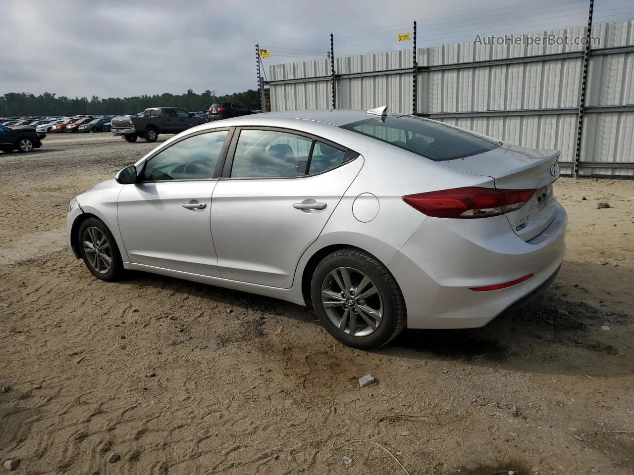 2017 Hyundai Elantra Se Silver vin: 5NPD84LF5HH013701