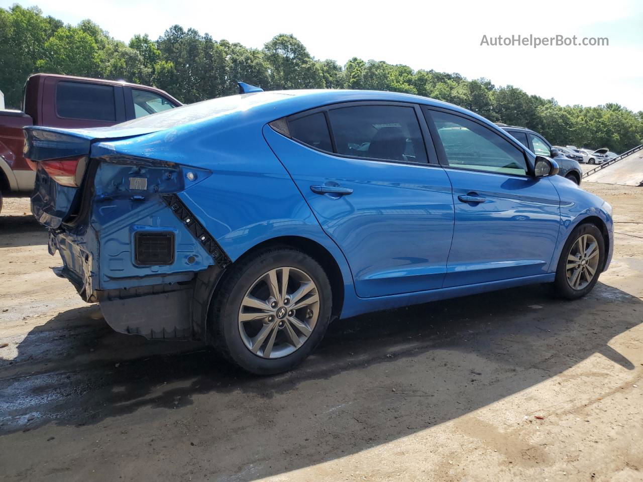 2017 Hyundai Elantra Se Blue vin: 5NPD84LF5HH056015