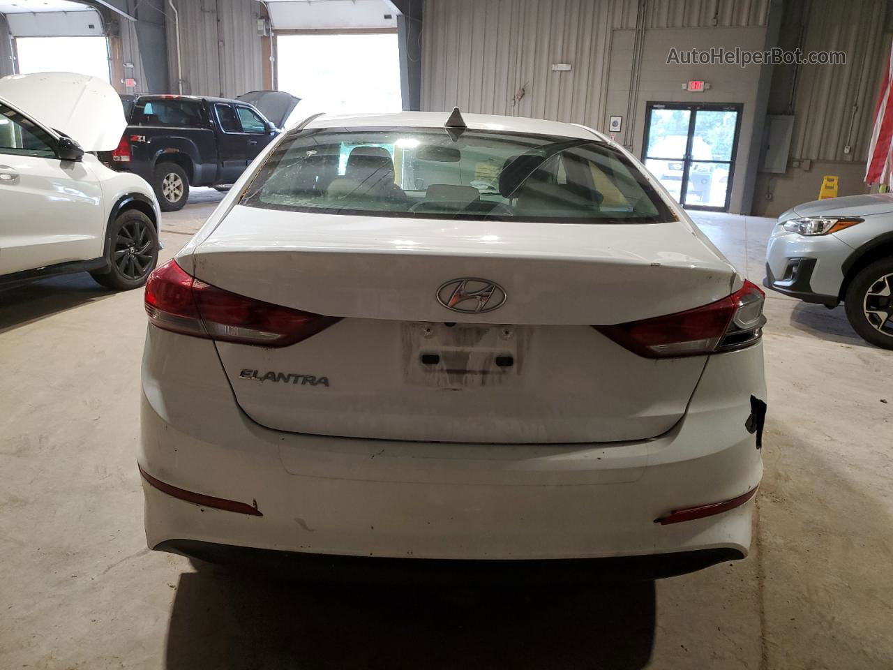 2017 Hyundai Elantra Se White vin: 5NPD84LF5HH142313