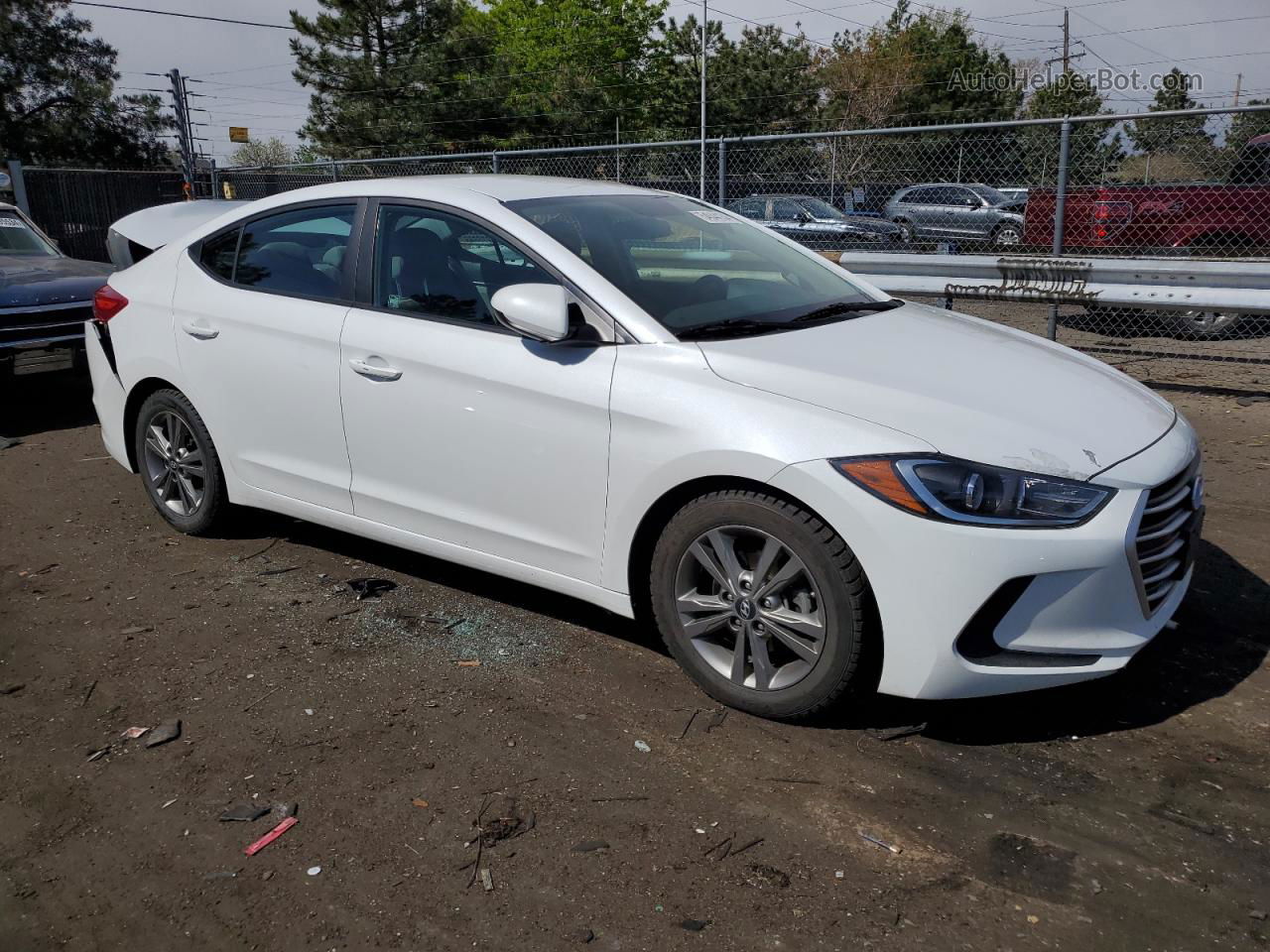 2017 Hyundai Elantra Se White vin: 5NPD84LF5HH190412