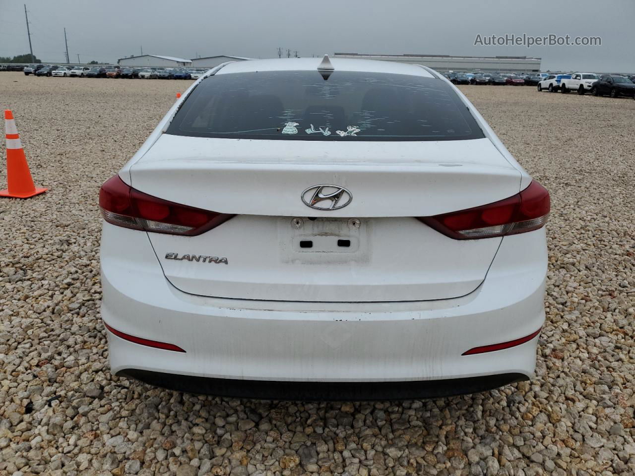 2018 Hyundai Elantra Sel White vin: 5NPD84LF5JH321893