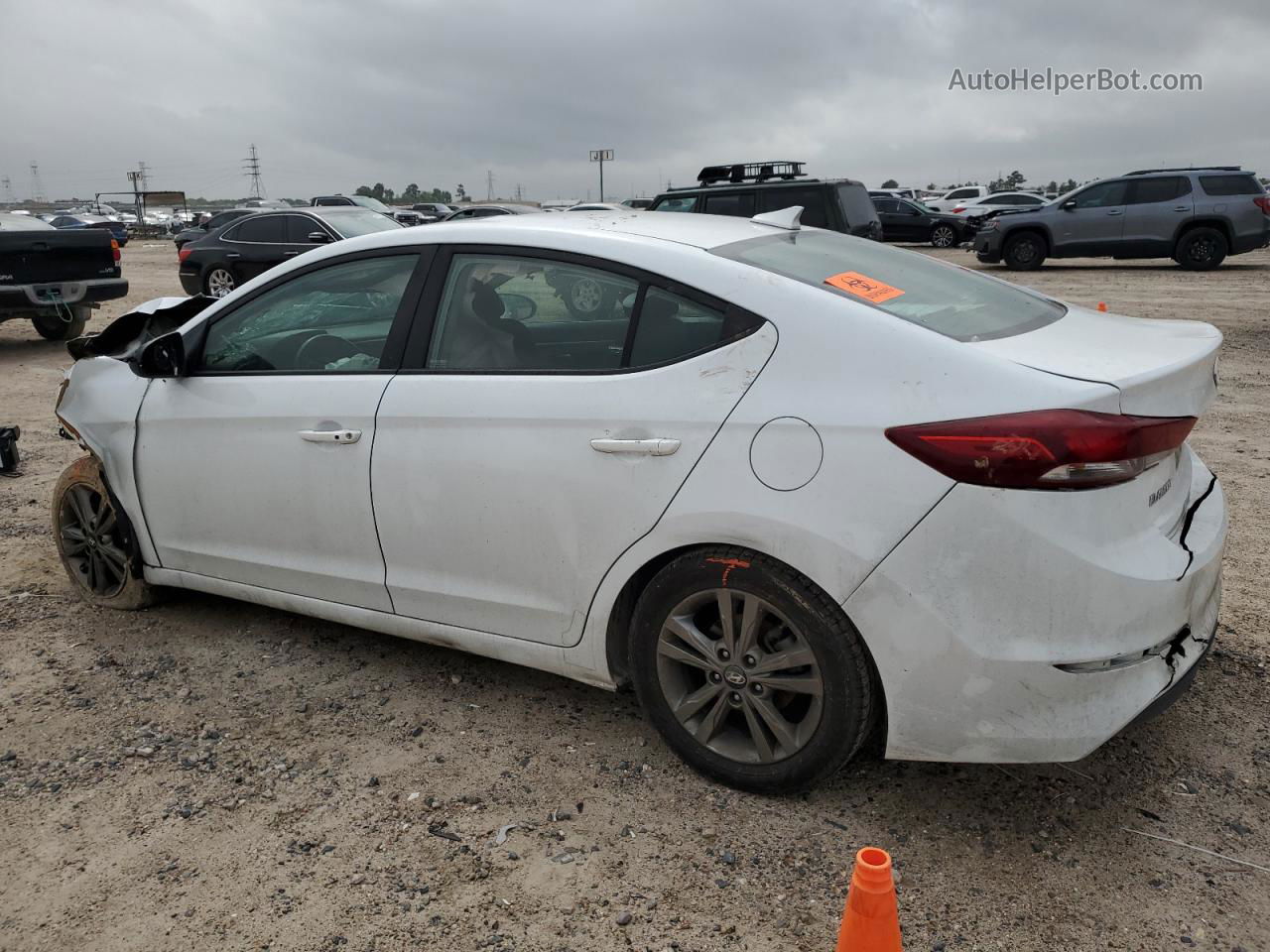 2018 Hyundai Elantra Sel White vin: 5NPD84LF5JH361004