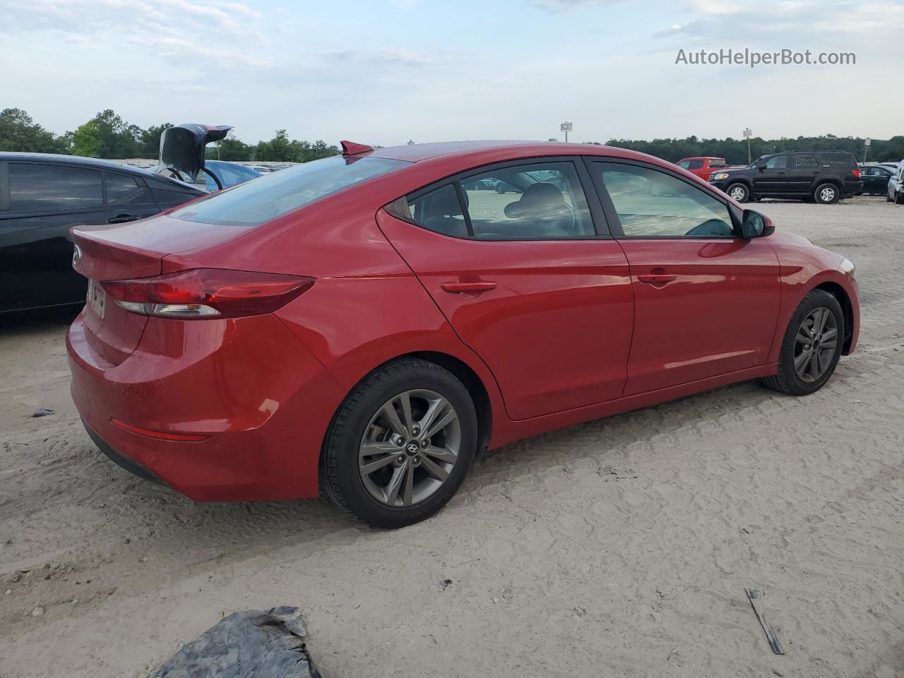 2018 Hyundai Elantra Sel Red vin: 5NPD84LF5JH375582