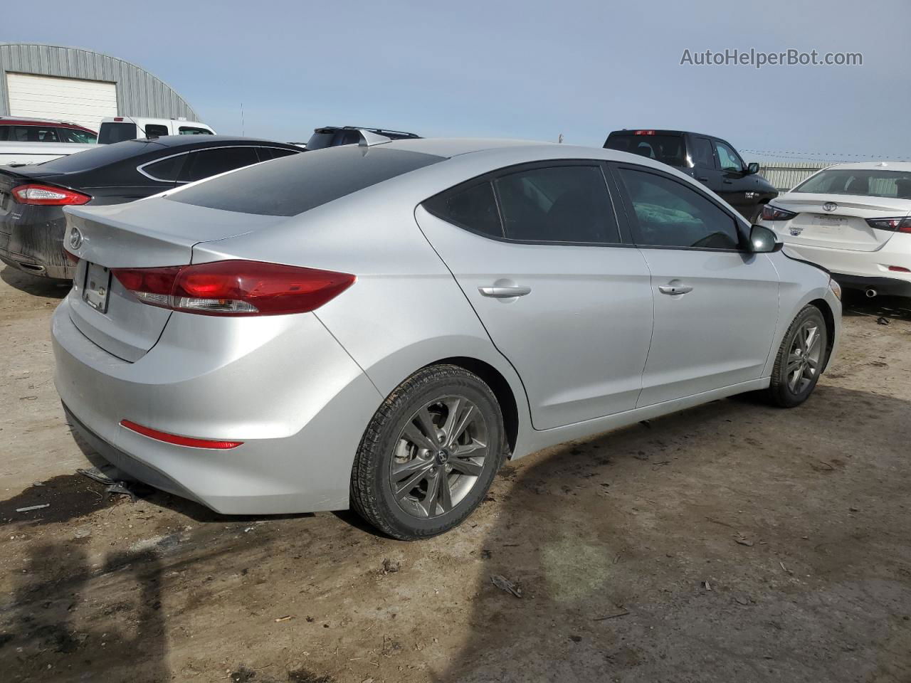 2018 Hyundai Elantra Sel Серебряный vin: 5NPD84LF5JH384315