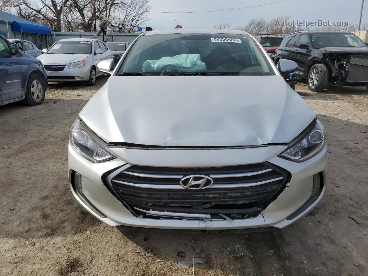 2018 Hyundai Elantra Sel Серебряный vin: 5NPD84LF5JH384315