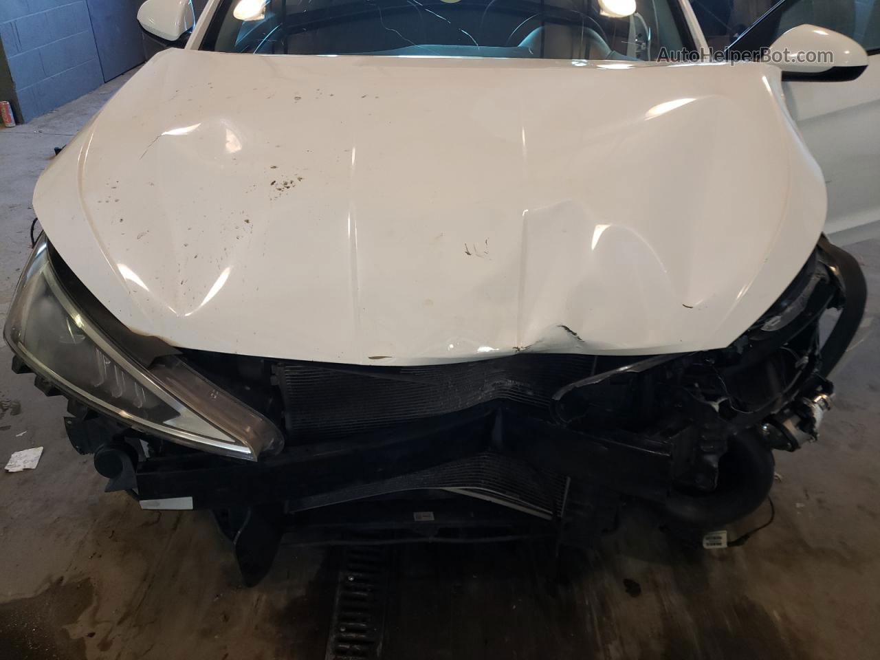 2019 Hyundai Elantra Sel White vin: 5NPD84LF5KH404919