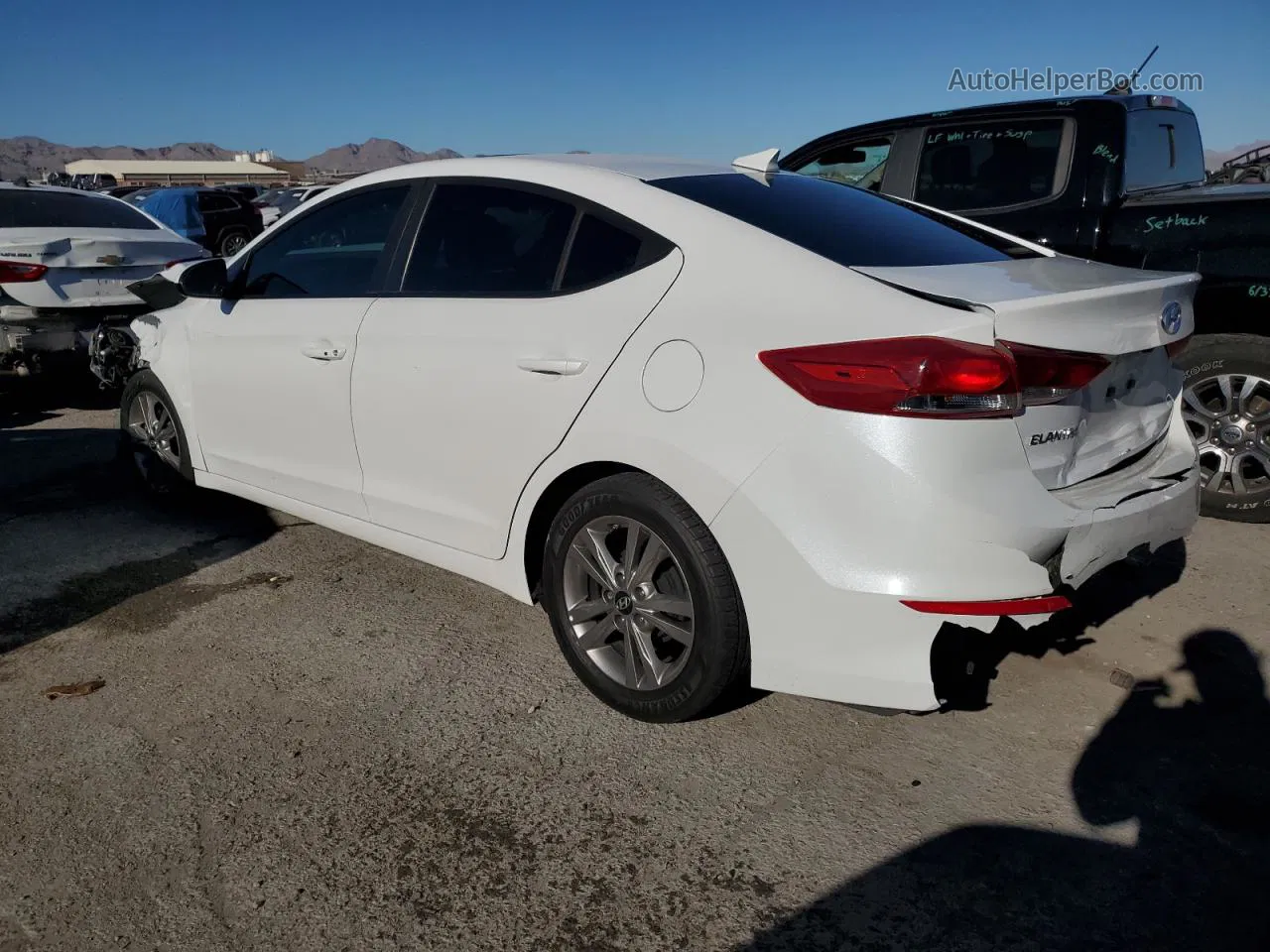 2017 Hyundai Elantra Se White vin: 5NPD84LF6HH166331