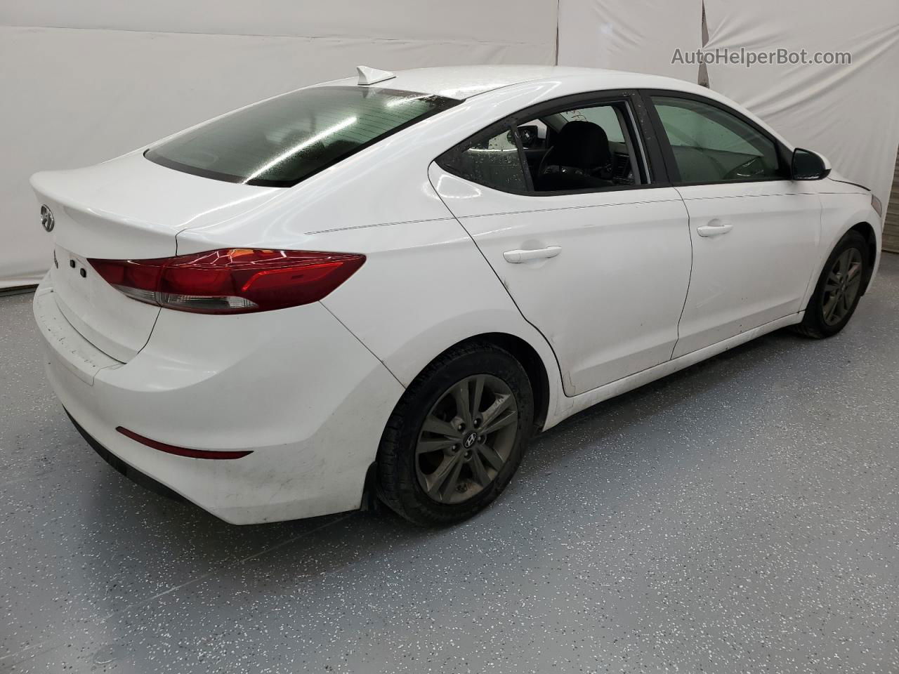 2018 Hyundai Elantra Sel White vin: 5NPD84LF6JH227084